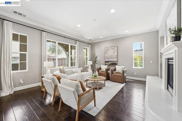 5194 Bengali St, Danville, CA 94506