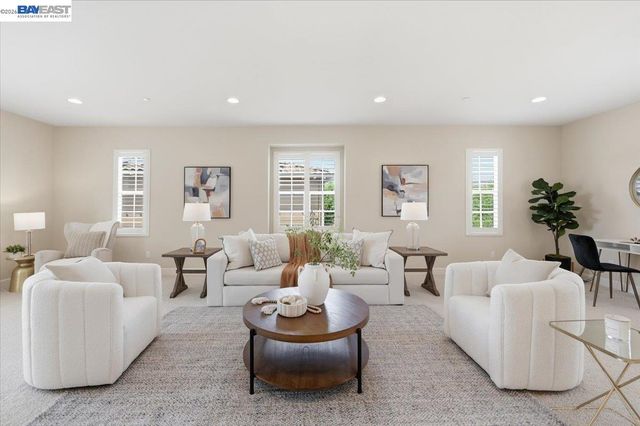5194 Bengali St, Danville, CA 94506