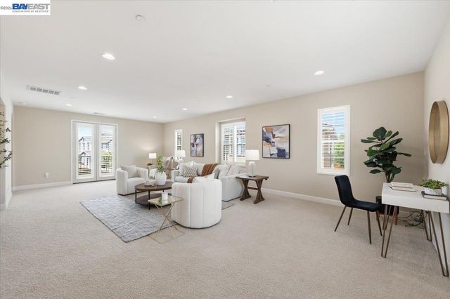 5194 Bengali St, Danville, CA 94506