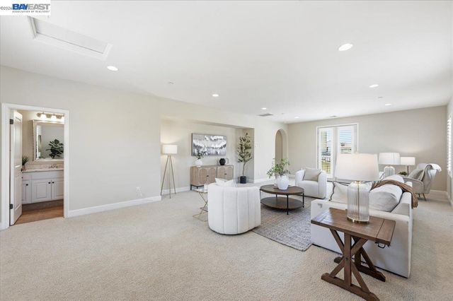 5194 Bengali St, Danville, CA 94506