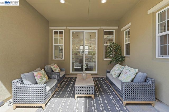 5194 Bengali St, Danville, CA 94506