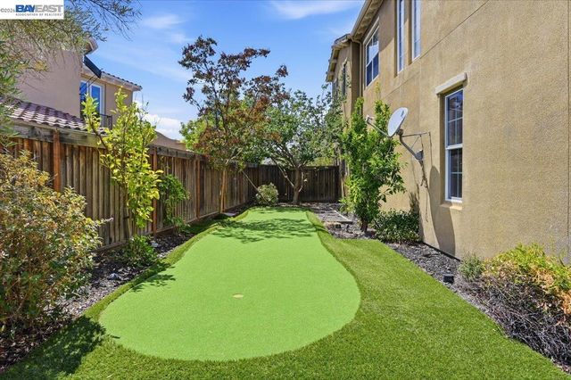5194 Bengali St, Danville, CA 94506