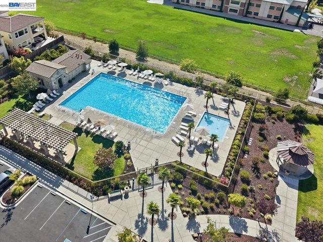 5194 Bengali St, Danville, CA 94506