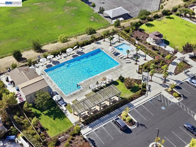 5194 Bengali St, Danville, CA 94506