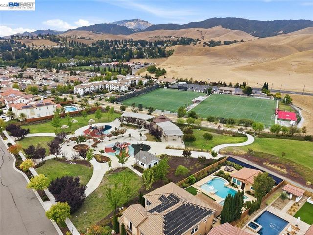 5194 Bengali St, Danville, CA 94506
