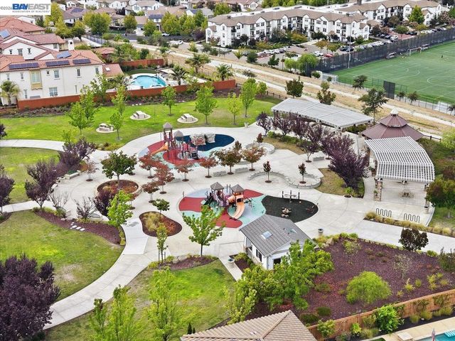 5194 Bengali St, Danville, CA 94506