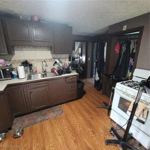 5910 Pilsen Avenue, Cleveland, OH 44102