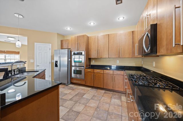 108 Sand Spur Drive, Mooresville, NC 28117