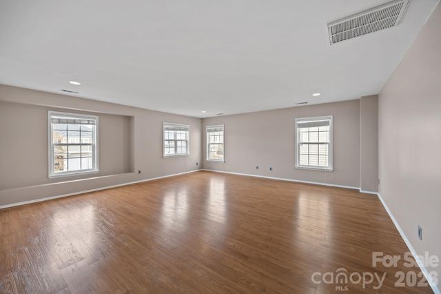 108 Sand Spur Drive, Mooresville, NC 28117