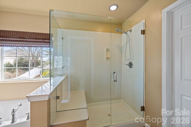 108 Sand Spur Drive, Mooresville, NC 28117