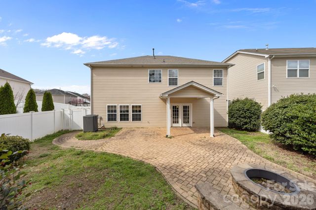 108 Sand Spur Drive, Mooresville, NC 28117