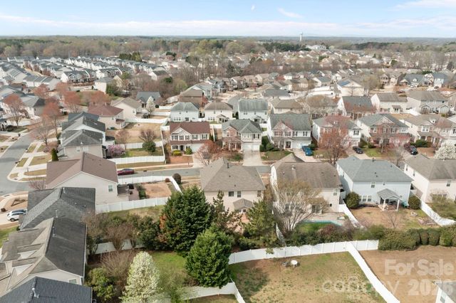 108 Sand Spur Drive, Mooresville, NC 28117