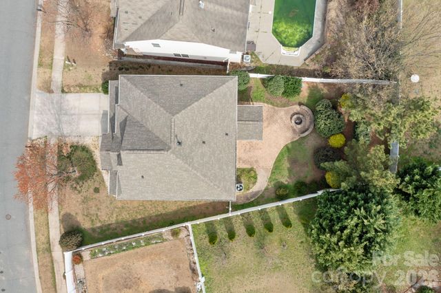 108 Sand Spur Drive, Mooresville, NC 28117