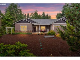 5030 Heceta Park Way, Florence, OR 97439