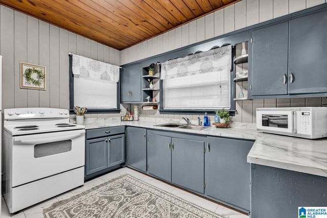 414 6TH AVENUE E, Oneonta, AL 35121