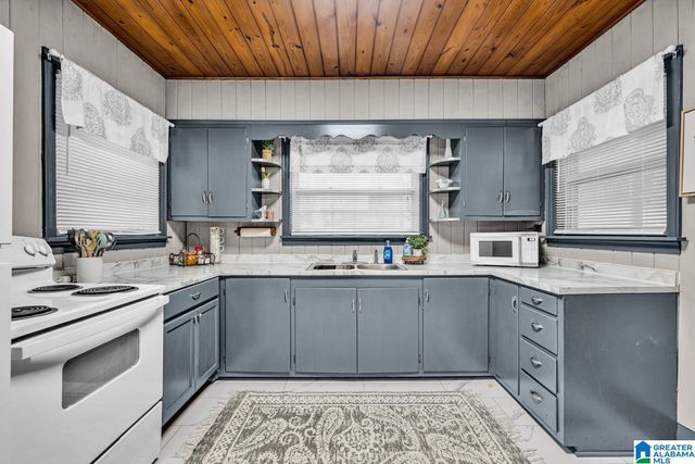 414 6TH AVENUE E, Oneonta, AL 35121