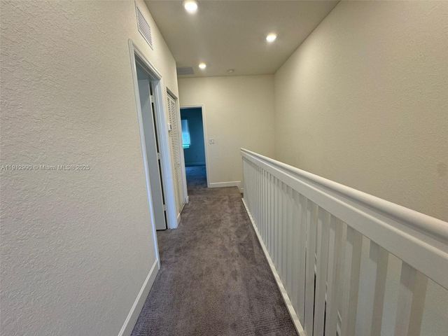 11325 W 34th Way, Hialeah, FL 33018