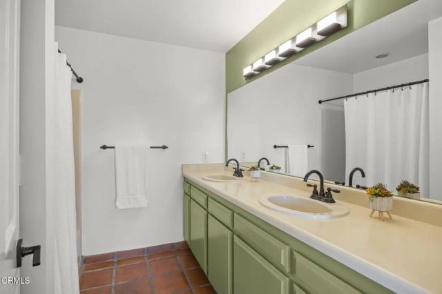10920 Ventura Avenue, Oak View, CA 93022