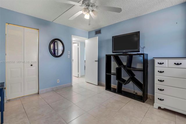 3671 Environ Blvd 368, Lauderhill, FL 33319