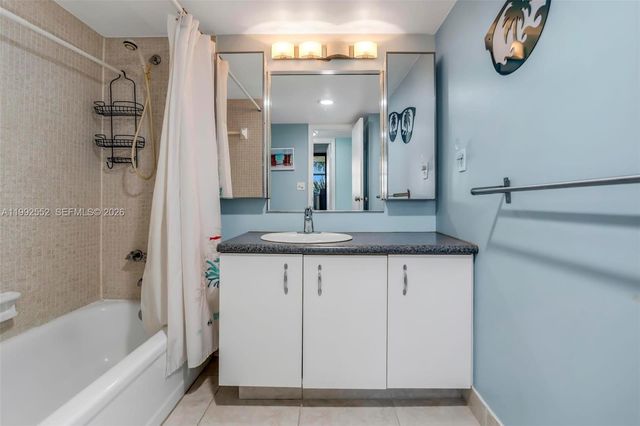 3671 Environ Blvd 368, Lauderhill, FL 33319