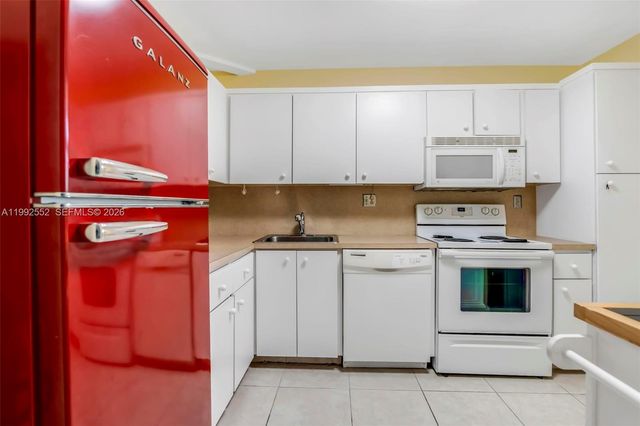 3671 Environ Blvd 368, Lauderhill, FL 33319