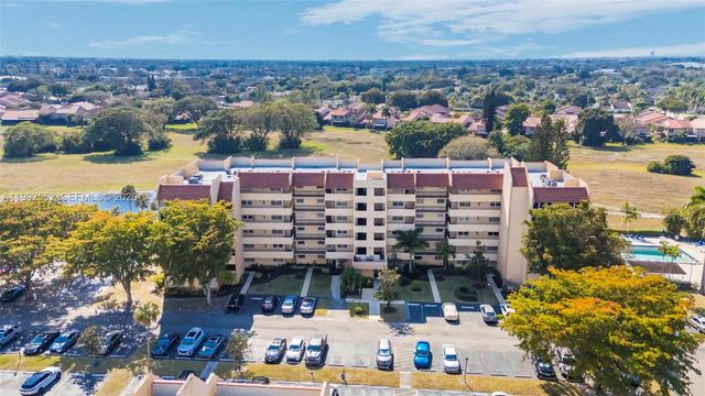 3671 Environ Blvd 368, Lauderhill, FL 33319