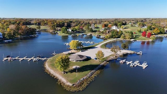 847 Lake Viking Terrace, Altamont, MO 64620