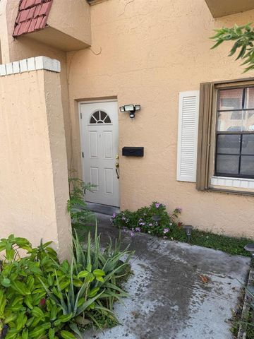76 Ann Lee Lane, Tamarac, FL 33319