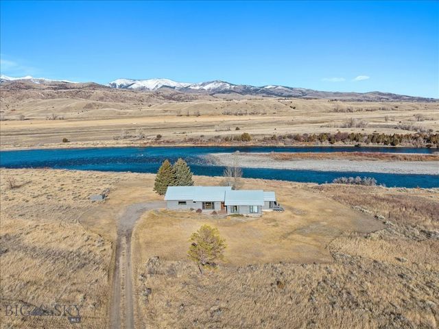 573 E River Rd, Emigrant, MT 59027