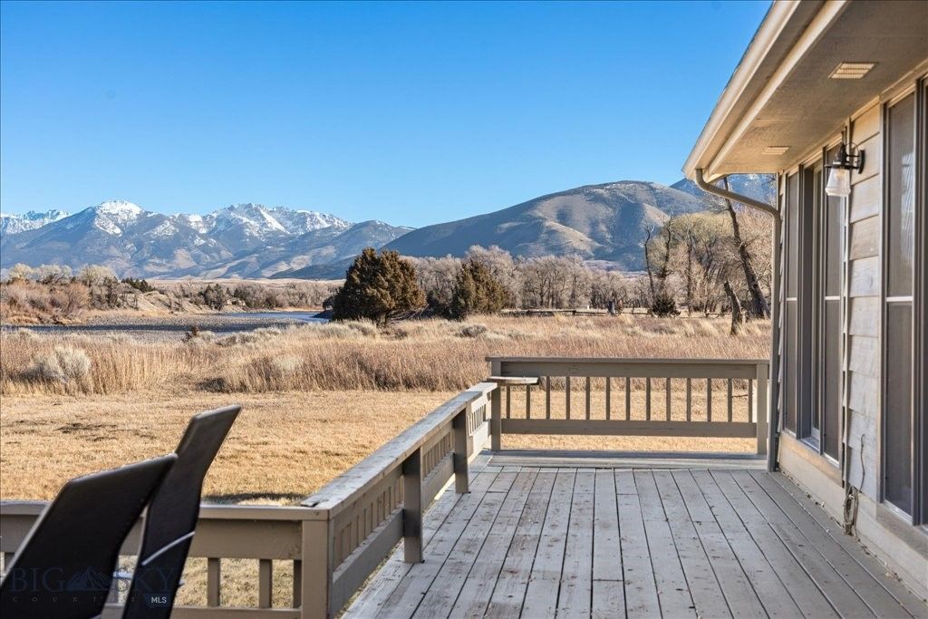 573 E River Rd, Emigrant, MT 59027 photo 25