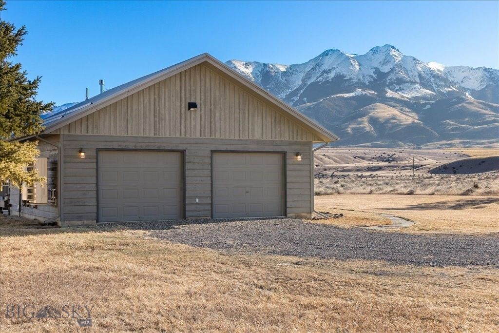 573 E River Rd, Emigrant, MT 59027 photo 33