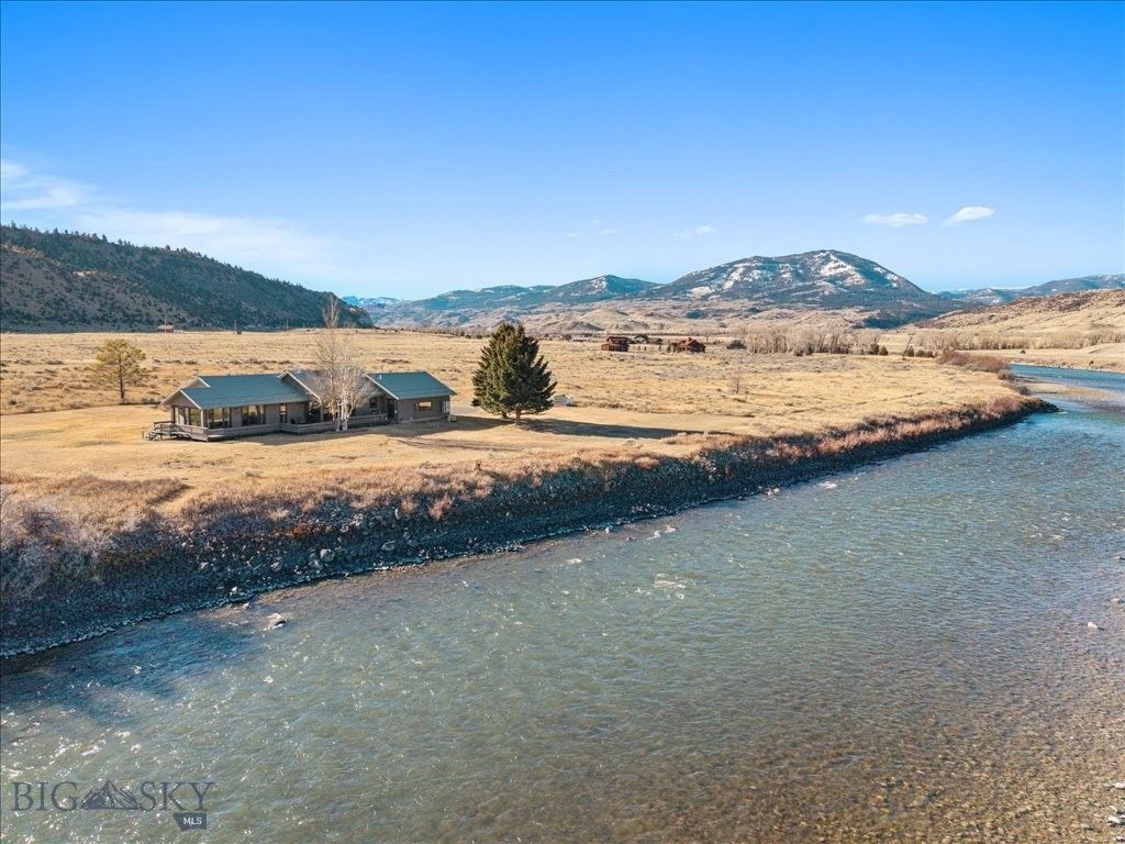 573 E River Rd, Emigrant, MT 59027 photo 40