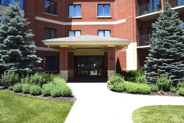 845 E 22nd Street 305, Lombard, IL 60148