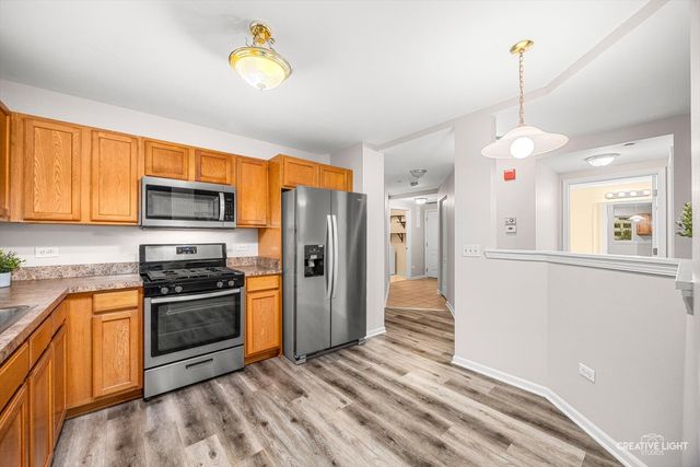 845 E 22nd Street 305, Lombard, IL 60148