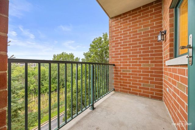 845 E 22nd Street 305, Lombard, IL 60148