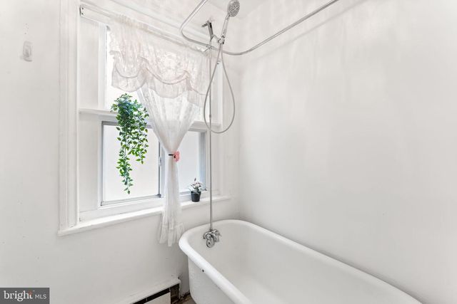 131 PEMBERTON ST, Philadelphia, PA 19147