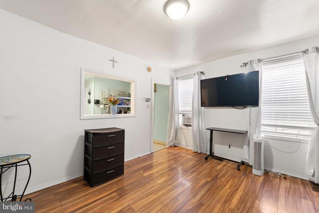 131 PEMBERTON ST, Philadelphia, PA 19147