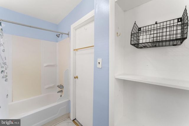 131 PEMBERTON ST, Philadelphia, PA 19147