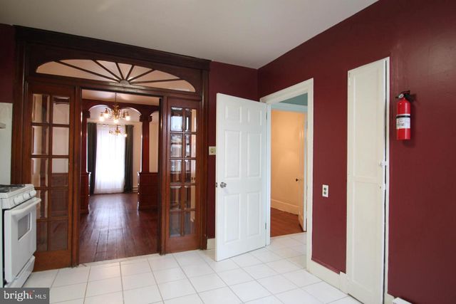 131 PEMBERTON ST, Philadelphia, PA 19147