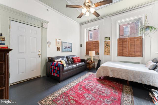 131 PEMBERTON ST, Philadelphia, PA 19147