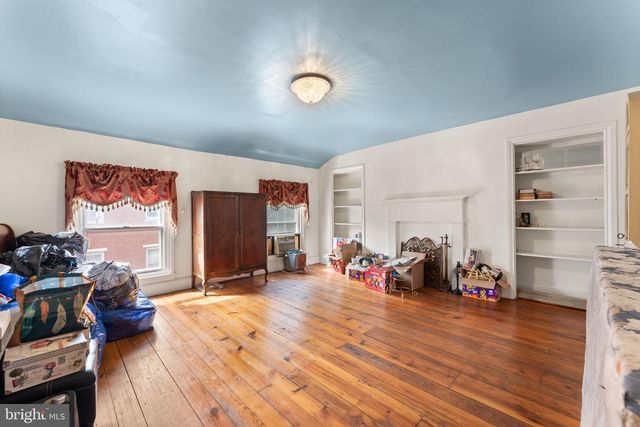 131 PEMBERTON ST, Philadelphia, PA 19147