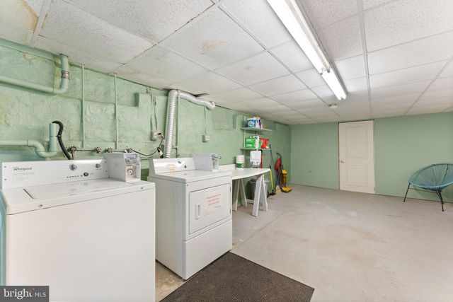 131 PEMBERTON ST, Philadelphia, PA 19147