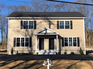 1445 Old Louisquisset Pike 3A, Lincoln, RI 02865