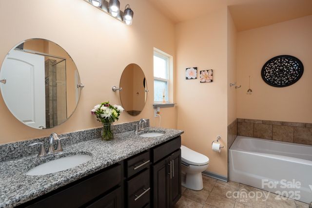 202 Paradise Hills Circle, Mooresville, NC 28115