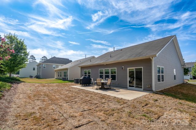 202 Paradise Hills Circle, Mooresville, NC 28115