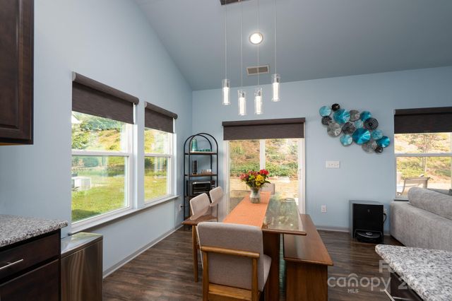 202 Paradise Hills Circle, Mooresville, NC 28115