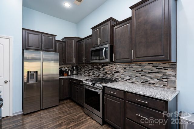 202 Paradise Hills Circle, Mooresville, NC 28115