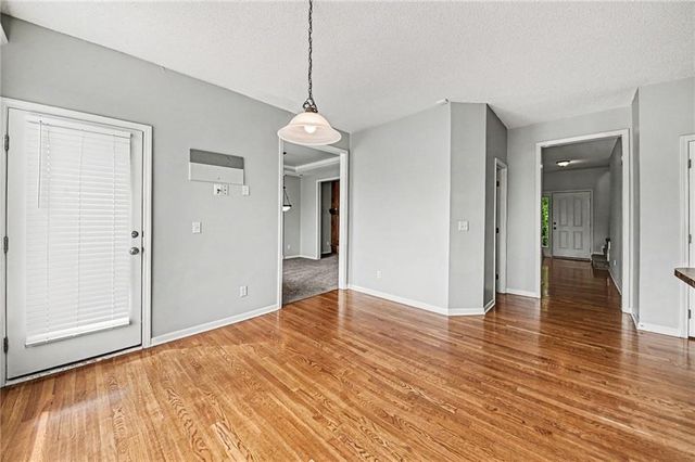 891 S Clearwater Creek Drive, Olathe, KS 66061
