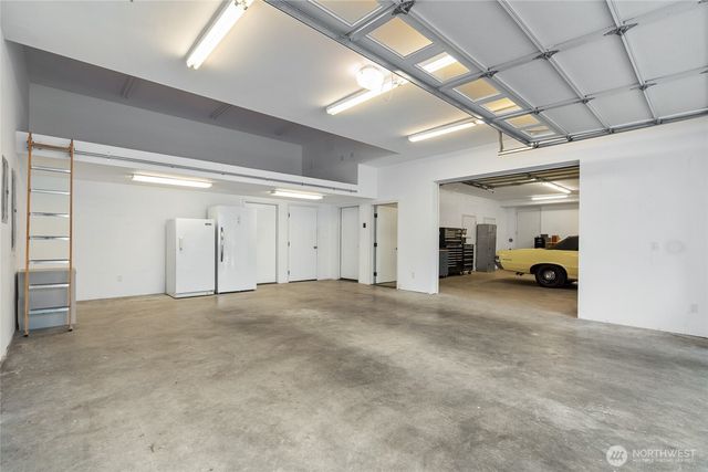 19915 SE Petrovitsky Road, Maple Valley, WA 98038