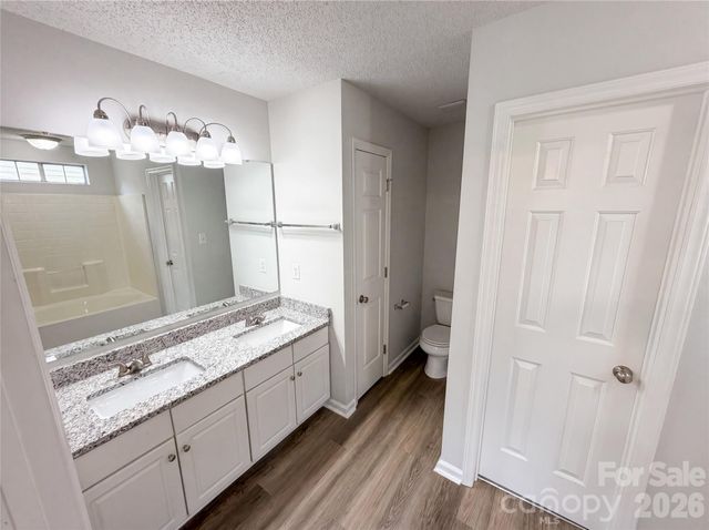 1633 Gordon Walters Drive, Charlotte, NC 28213